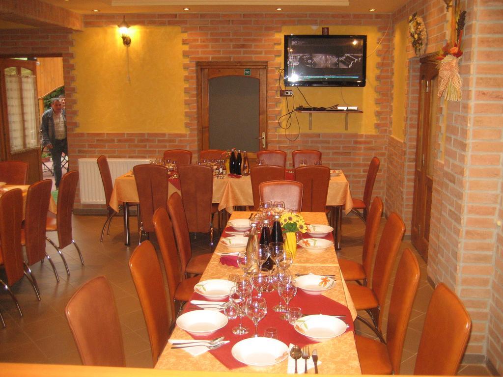 Pensiunea Colt Alb Băile Homorod Esterno foto