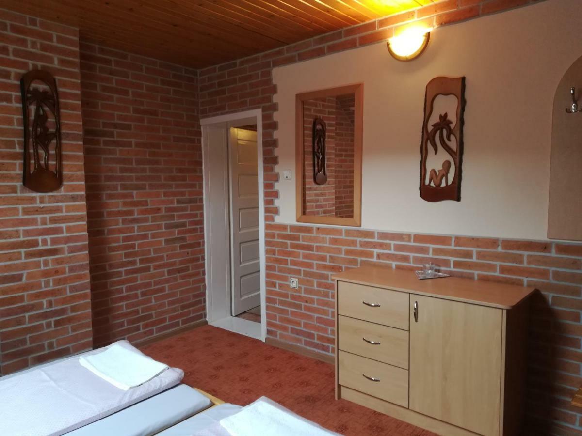 Pensiunea Colt Alb Băile Homorod Esterno foto