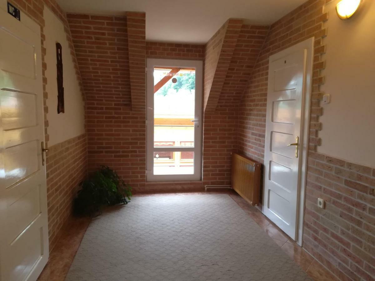 Pensiunea Colt Alb Băile Homorod Esterno foto