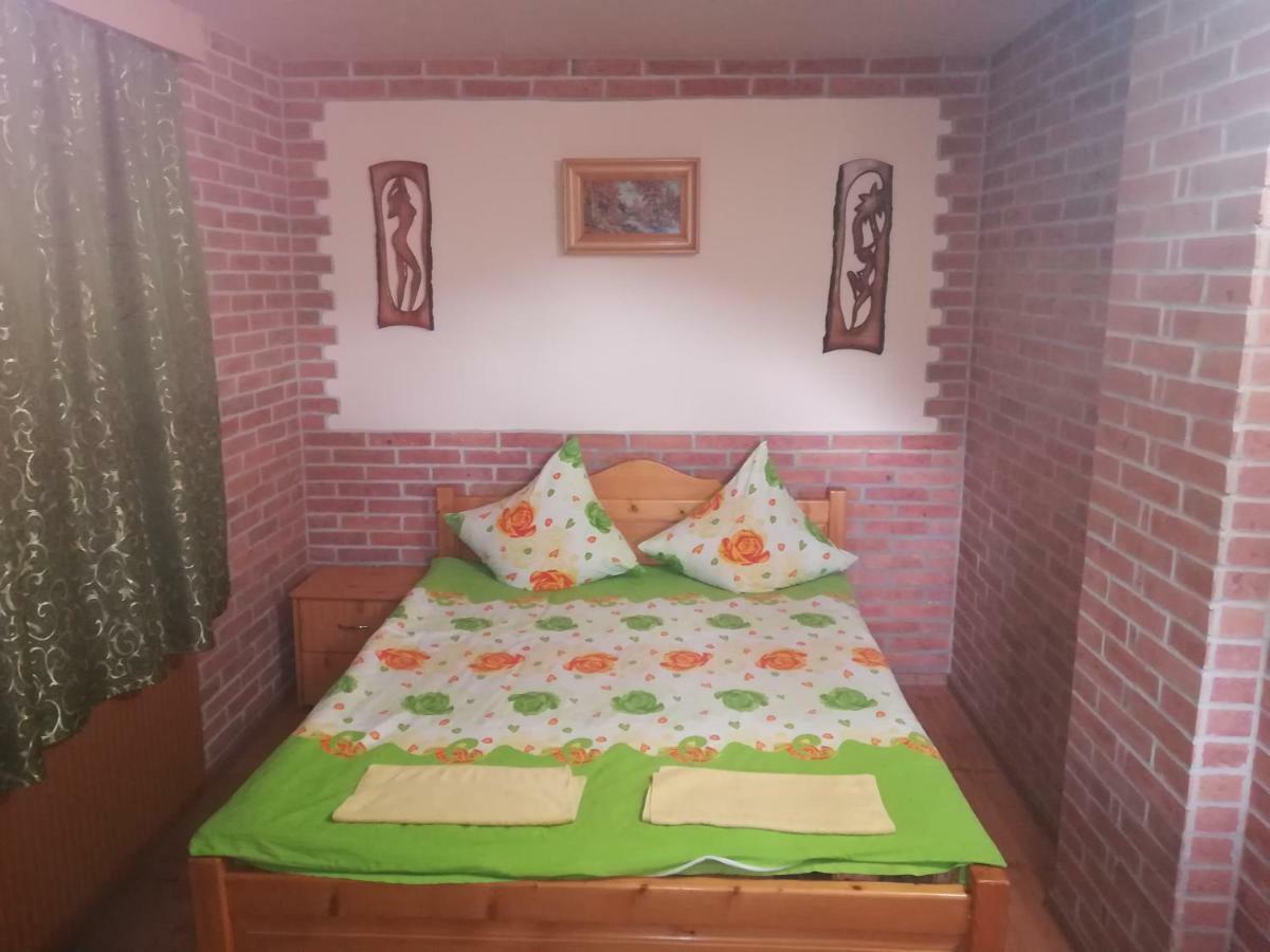 Pensiunea Colt Alb Băile Homorod Esterno foto