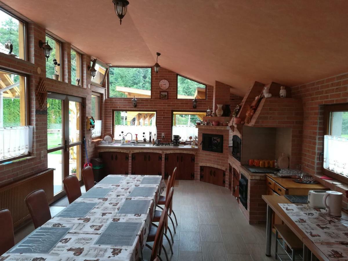 Pensiunea Colt Alb Băile Homorod Esterno foto