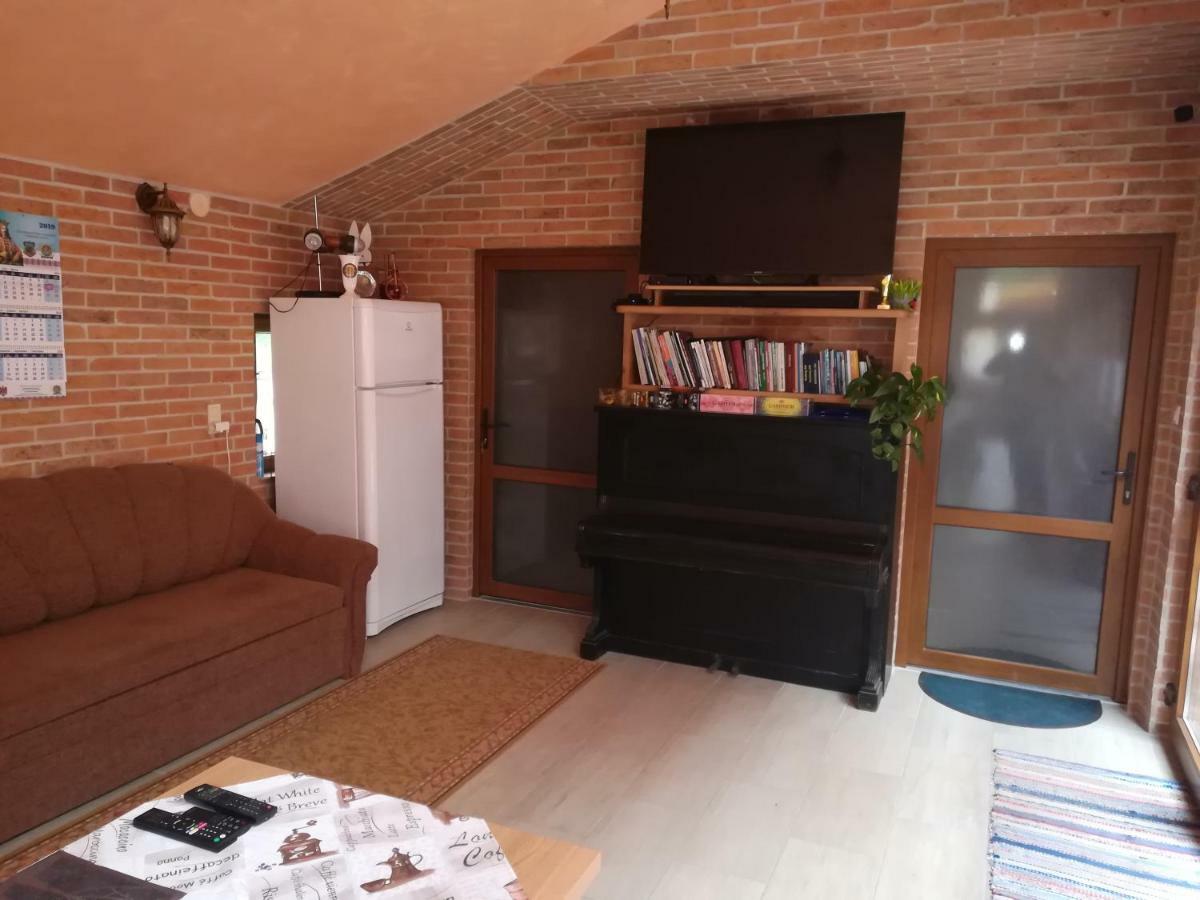 Pensiunea Colt Alb Băile Homorod Esterno foto