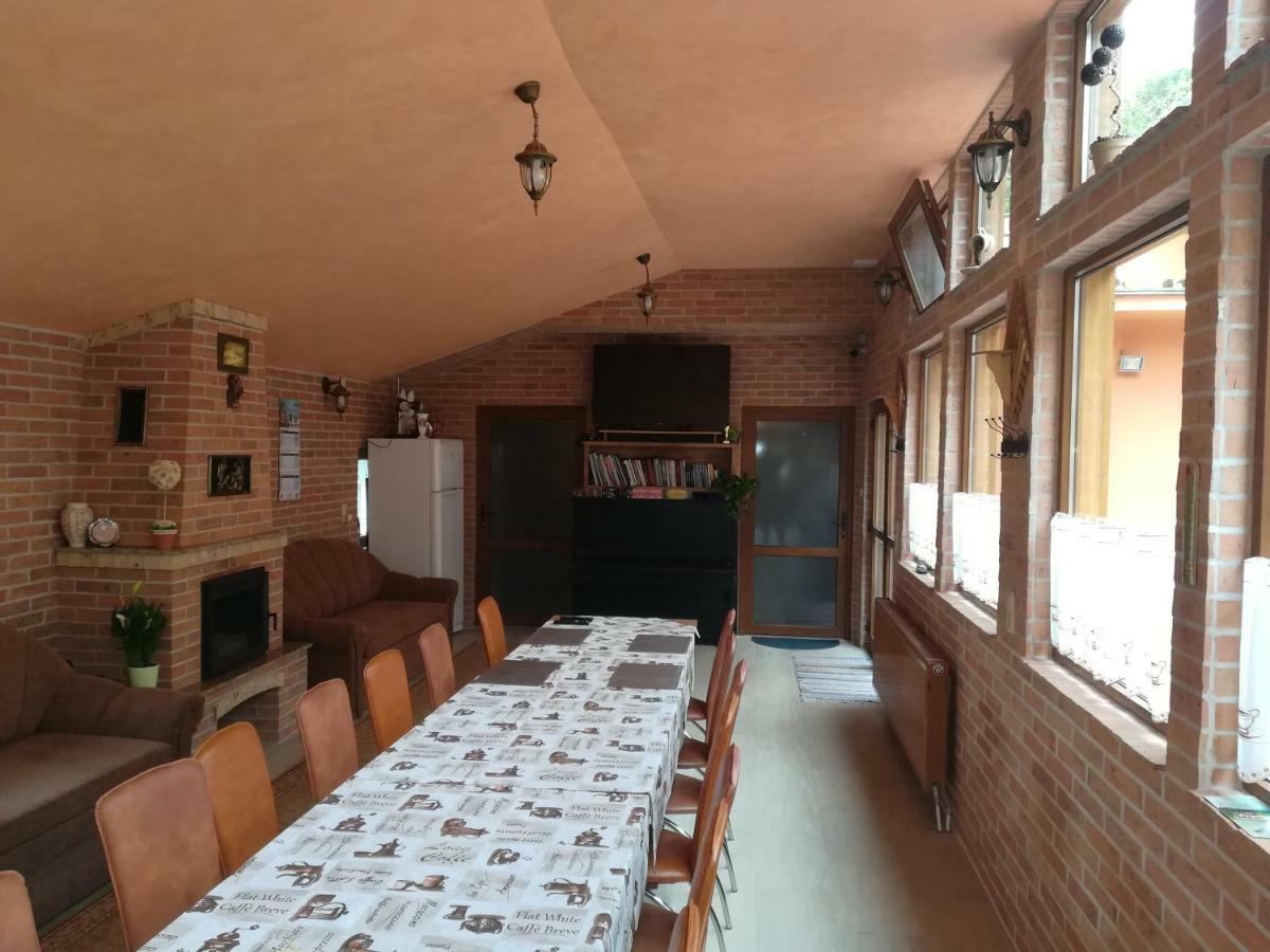 Pensiunea Colt Alb Băile Homorod Esterno foto